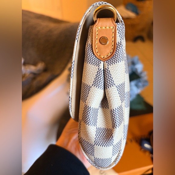 Louis Vuitton Damier Azur Favorite MM - Picture 6 of 16